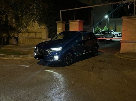 Hongqi HS5 2021