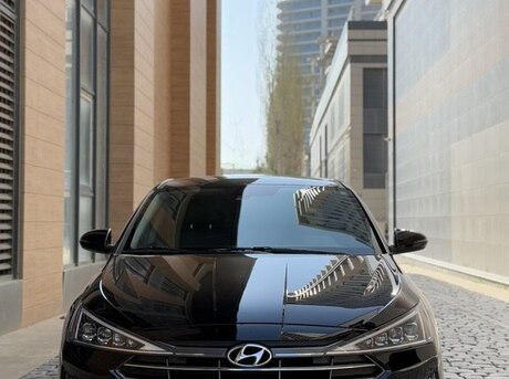 Hyundai Elantra 2019