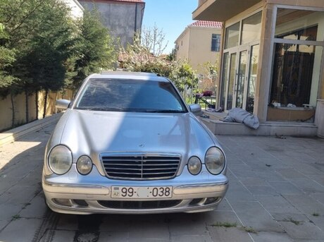 Mercedes E 320 2001
