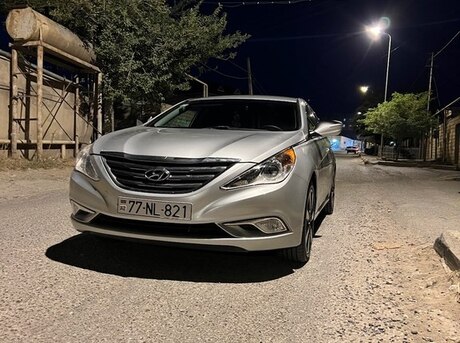 Hyundai Sonata 2012