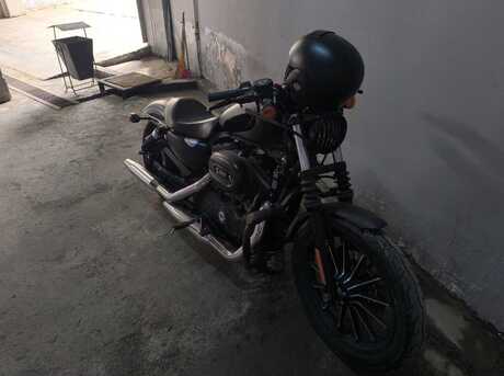 Harley-Davidson XL883N Sportster Iron 883