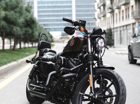 Harley-Davidson XL883N Sportster Iron 883