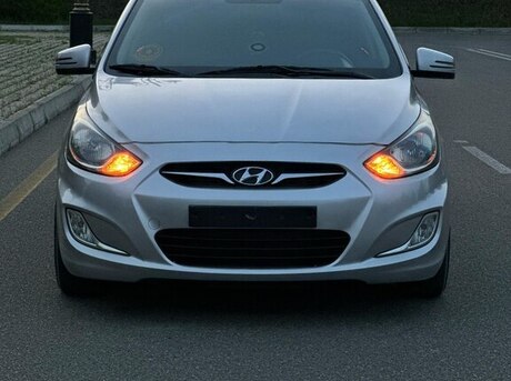 Hyundai Accent 2012