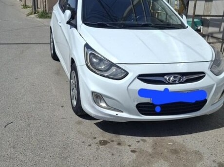 Hyundai Accent 2011