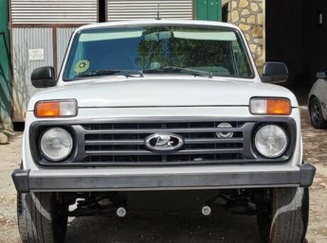 LADA (VAZ) Niva 2015