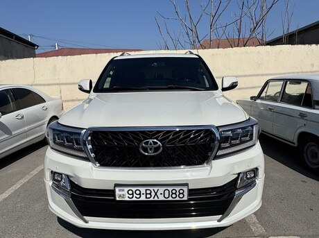 Toyota Land Cruiser 2011