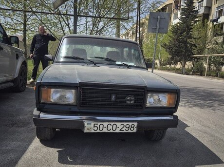 LADA (VAZ) 2107 2001