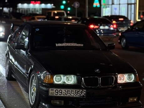 BMW 320 1993