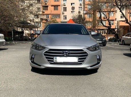 Hyundai Avante 2016