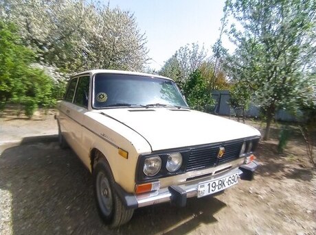 LADA (VAZ) 2106 1988