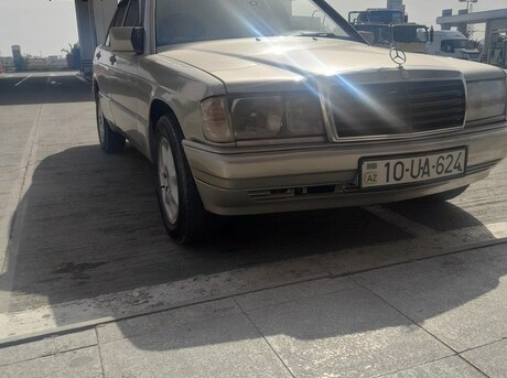 Mercedes 190 1990