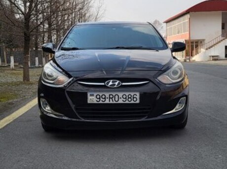 Hyundai Accent 2015