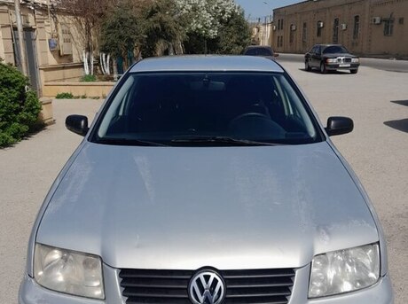 Volkswagen Bora 2000