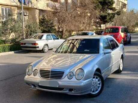 Mercedes E 270 2001
