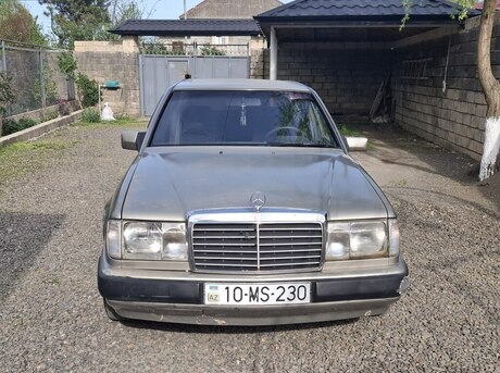 Mercedes E 230 1987
