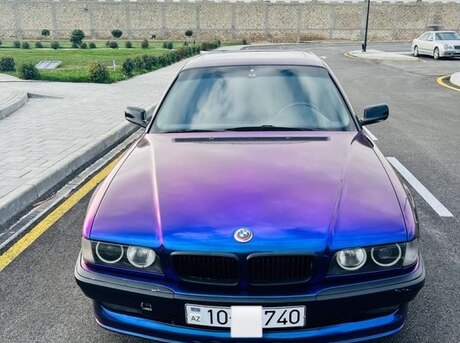 BMW 740