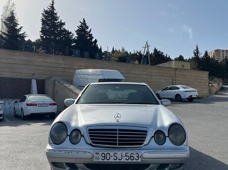 Mercedes E 270 2002
