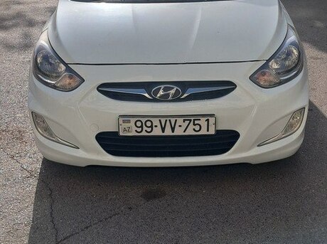 Hyundai Accent 2010