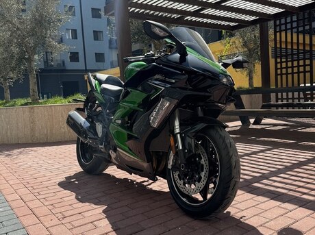 Kawasaki Ninja H2 SX