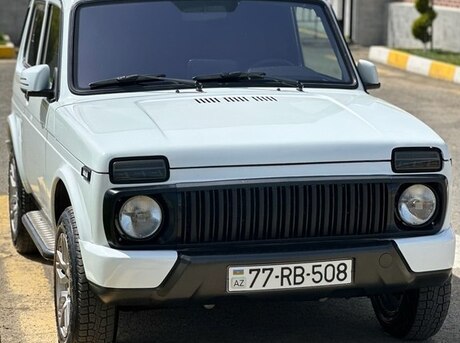 LADA (VAZ) Niva 2015