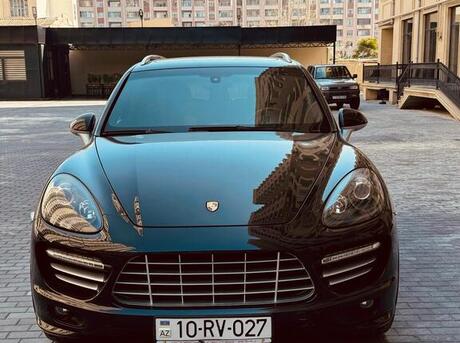 Porsche Cayenne GTS 2014