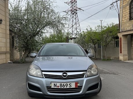 Opel Astra 2009