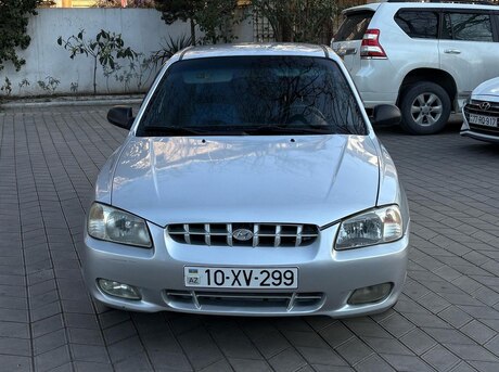 Hyundai Accent 2001