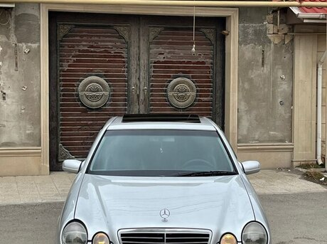 Mercedes E 240 2000