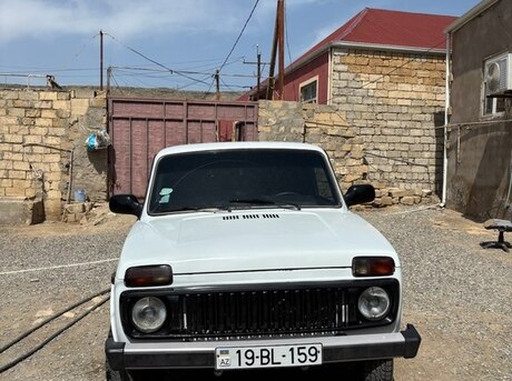 LADA (VAZ) Niva 2008
