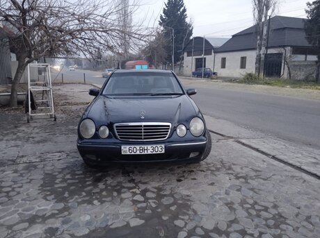 Mercedes E 200 2001
