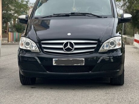 Mercedes Viano 2012