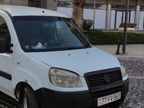 Fiat Doblo 2010