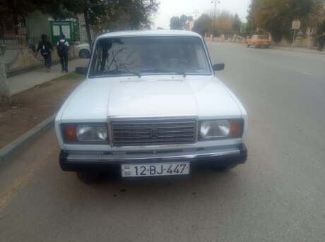 LADA (VAZ) 2107 2010