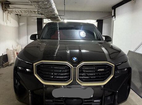 BMW XM 2023