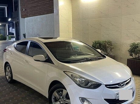 Hyundai Elantra 2012