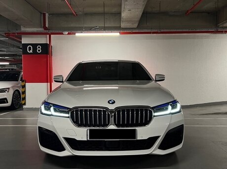 BMW 530e 2021