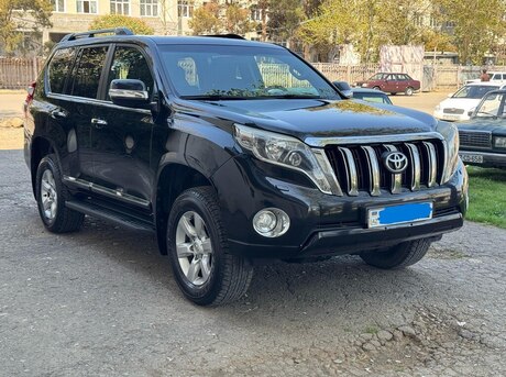 Toyota Land Cruiser Prado 2013
