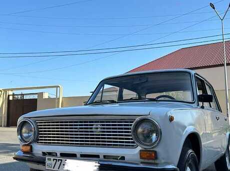 LADA (VAZ) 21011 1988