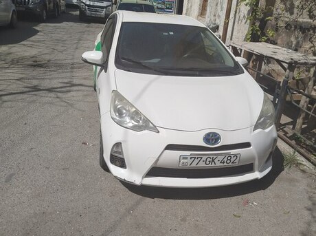 Toyota Aqua 2014