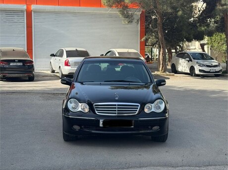 Mercedes C 240