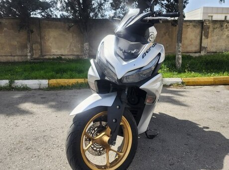 Yamaha  2023