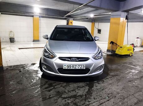 Hyundai Accent 2015