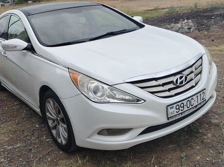 Hyundai Sonata 2011