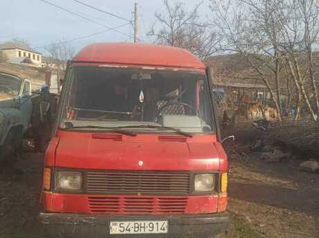 Mercedes 307 D 1998