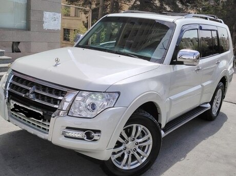 Mitsubishi Pajero 2014
