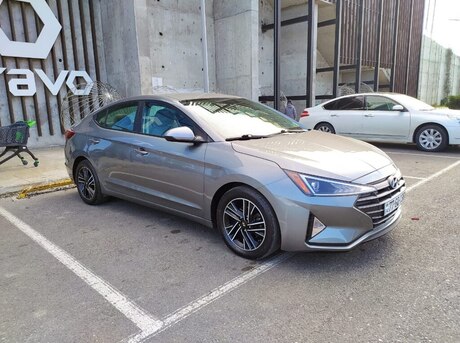 Hyundai Elantra 2020