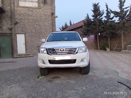 Toyota Hilux 2013