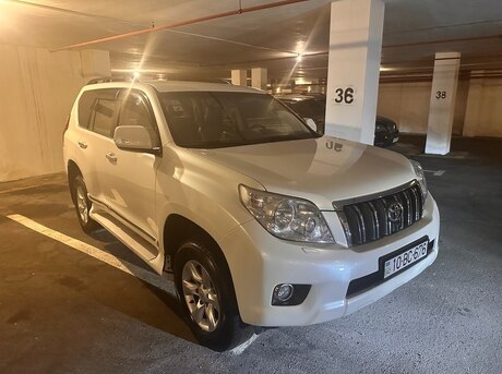 Toyota Land Cruiser Prado 2013