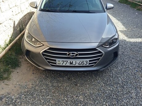 Hyundai Elantra 2016