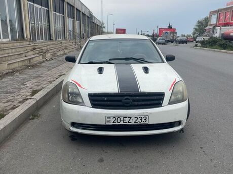 Nissan Teana 2004